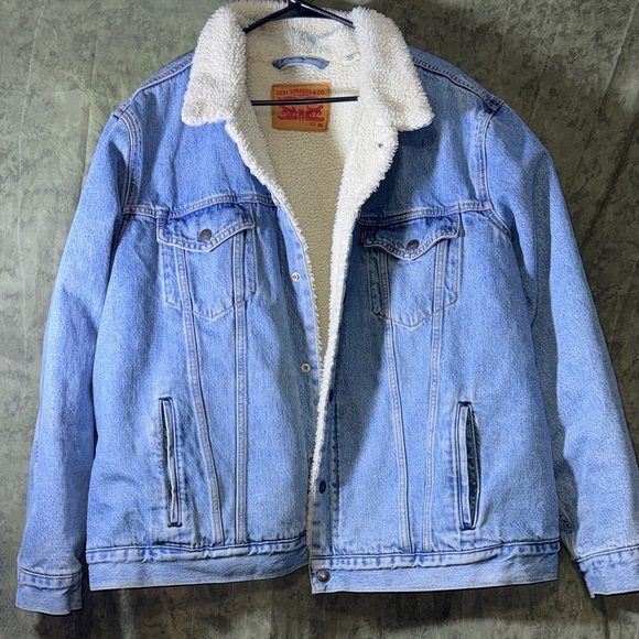Levi's Other - Levi's Light Blue Denim Jacket with White Sherpa Lining Very Warm